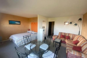 Cozy love cocoon of 34 m direct access to the sea
